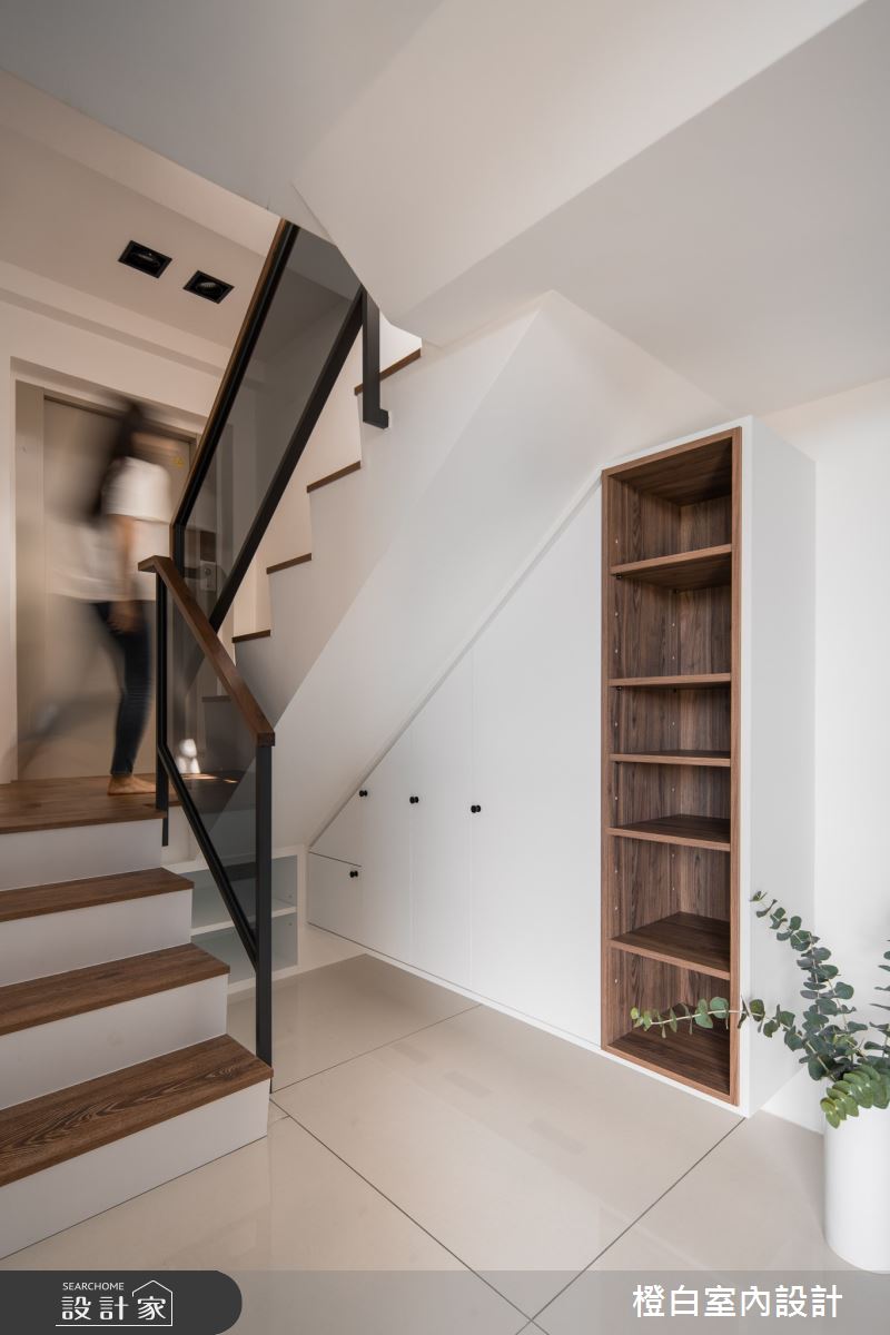 75坪毛胚屋＿現代風樓梯案例圖片＿橙白室內裝修設計工程有限公司＿橙白_104美麗山林之6