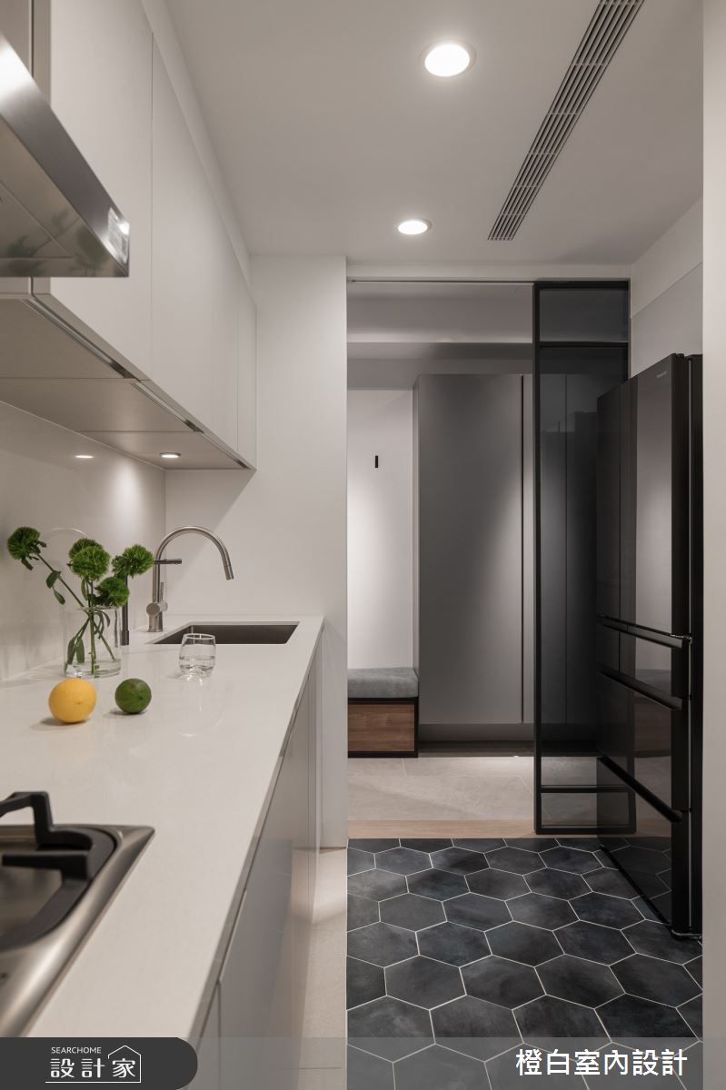 20坪新成屋(5年以下)＿混搭風廚房案例圖片＿橙白室內裝修設計工程有限公司＿橙白_107水湳國聚之20