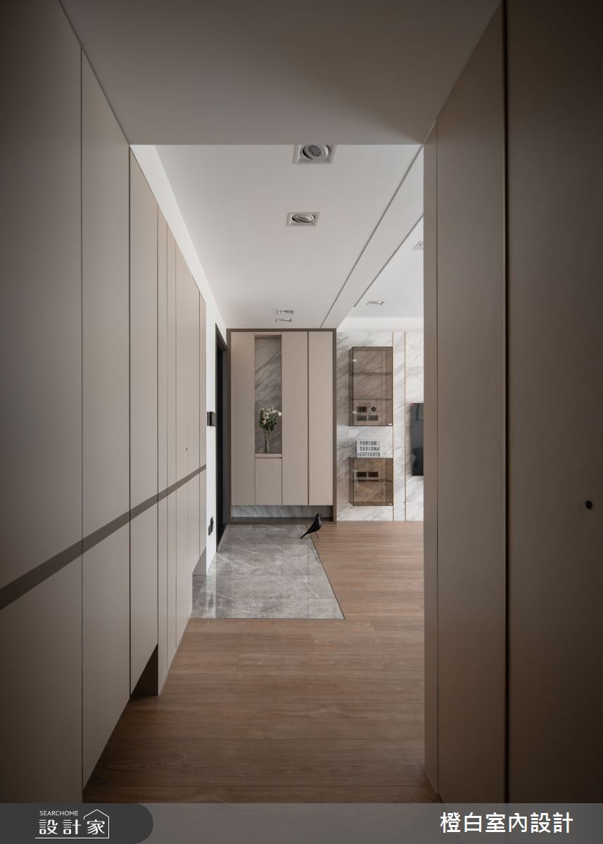 42坪中古屋(5~15年)＿現代風走廊案例圖片＿橙白室內裝修設計工程有限公司＿橙白_109新富邑之23