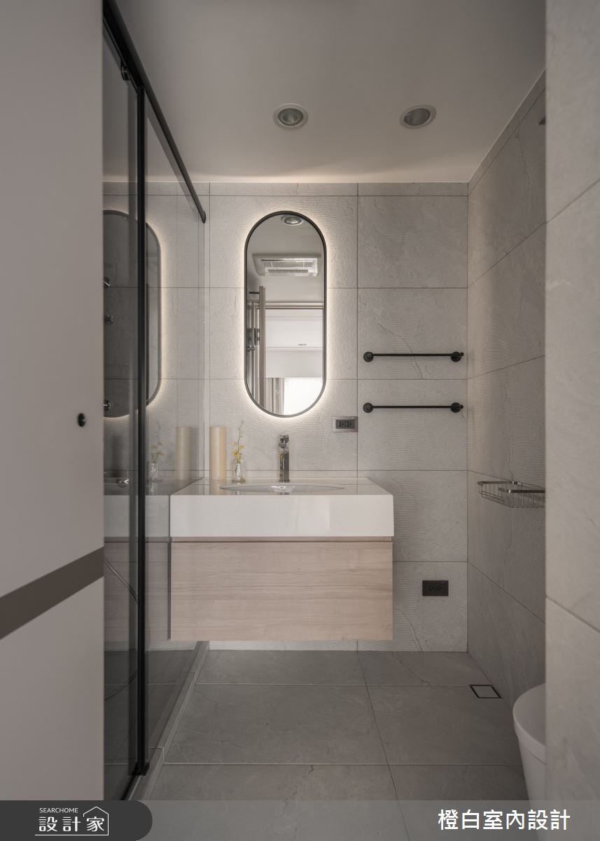 42坪中古屋(5~15年)＿現代風浴室案例圖片＿橙白室內裝修設計工程有限公司＿橙白_109新富邑之81