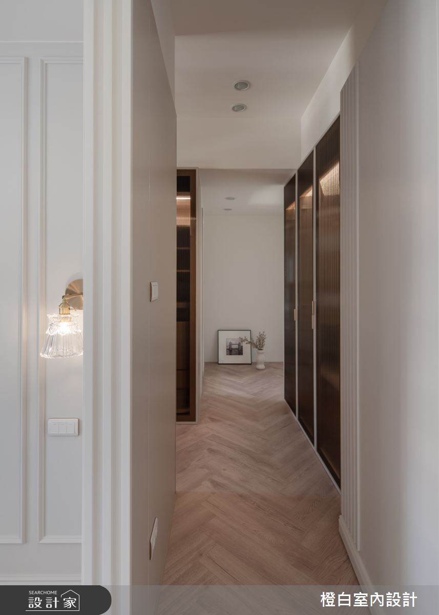 30坪新成屋(5年以下)＿法式奶油風更衣間案例圖片＿橙白室內裝修設計工程有限公司＿橙白_112益騏福爾摩沙之59