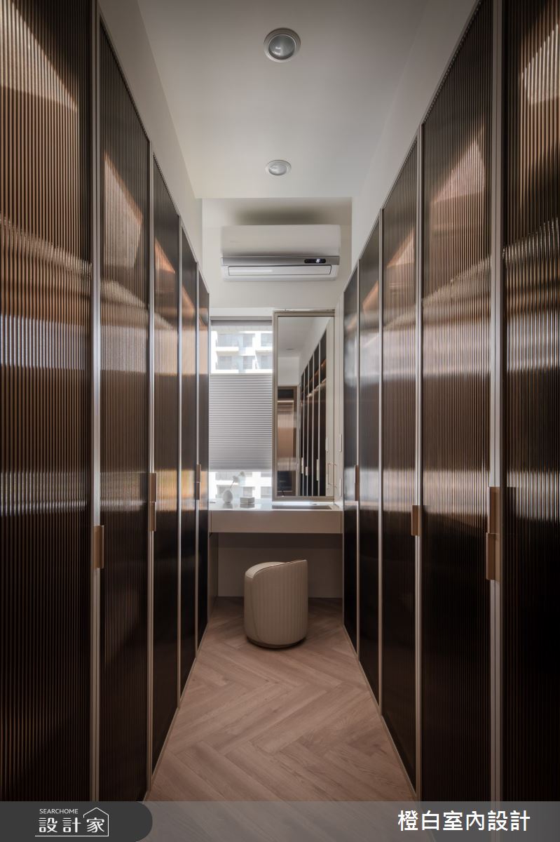 30坪新成屋(5年以下)＿法式奶油風更衣間案例圖片＿橙白室內裝修設計工程有限公司＿橙白_112益騏福爾摩沙之62