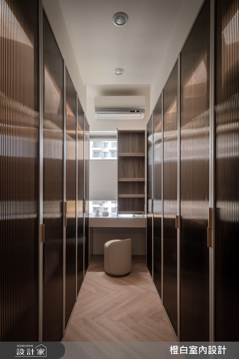 30坪新成屋(5年以下)＿法式奶油風更衣間案例圖片＿橙白室內裝修設計工程有限公司＿橙白_112益騏福爾摩沙之63