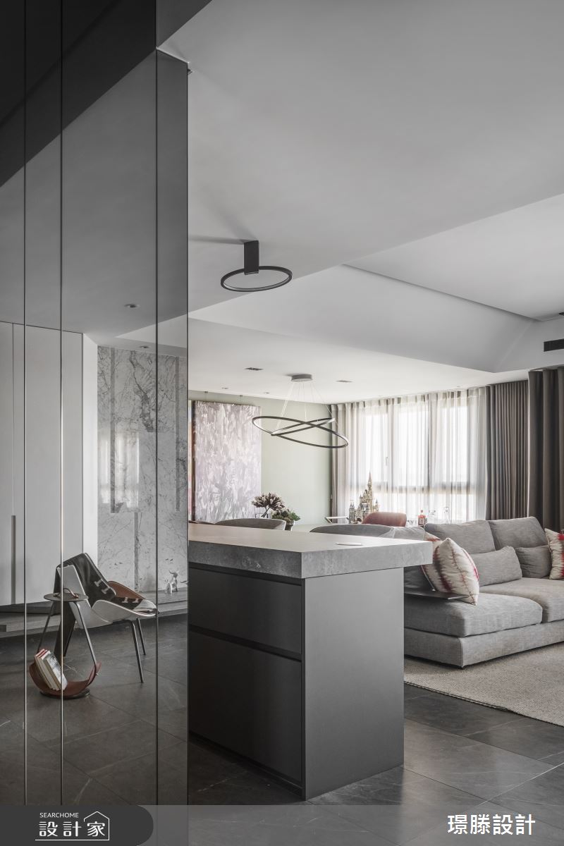 48坪預售屋＿現代風玄關客廳餐廳吧檯中島案例圖片＿璟滕設計＿璟滕_輕湘調之2