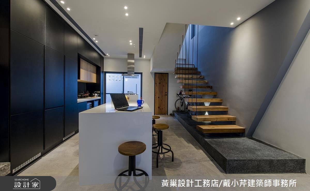 70坪＿現代風吧檯樓梯案例圖片＿黃巢設計工務店/戴小芹建築師事務所＿黃巢_44之18