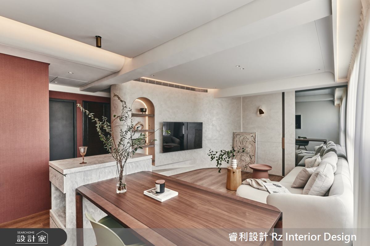 18坪新成屋(5年以下)＿混搭風客廳餐廳中島案例圖片＿睿利設計＿睿利_02.雲霧裡的紅霓分層之1