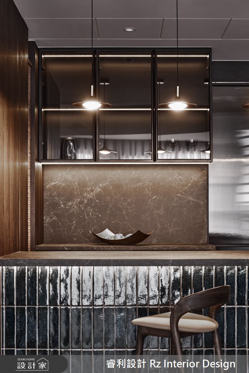 33坪新成屋(5年以下)＿現代風吧檯中島案例圖片＿睿利設計＿睿利_24.此生的部分精彩之18