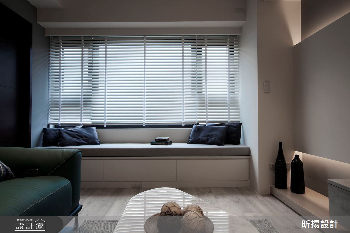 20坪新成屋(5年以下)＿現代風客廳臥榻案例圖片＿昕揚室內裝修設計有限公司＿昕揚_灰階‧日光之9