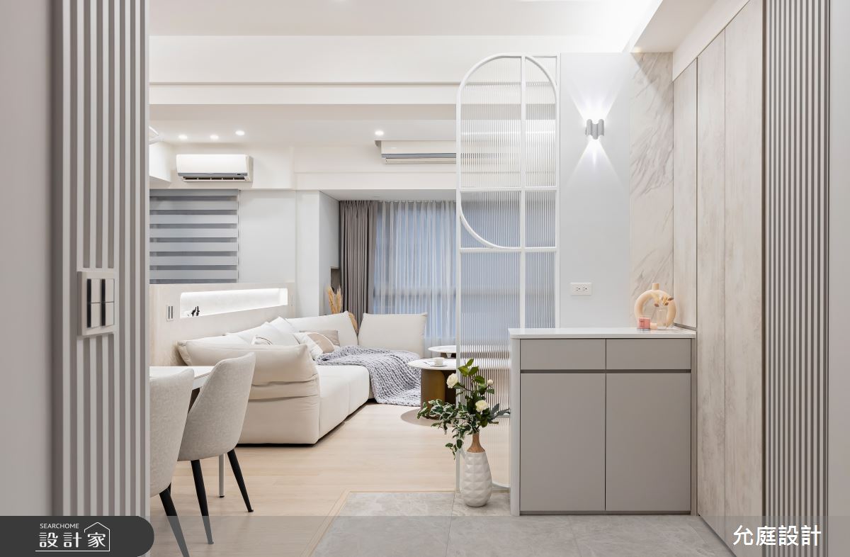 24坪中古屋(5~15年)＿現代簡約風玄關客廳餐廳案例圖片＿允庭室內裝修設計有限公司＿允庭_蔚然成風之2