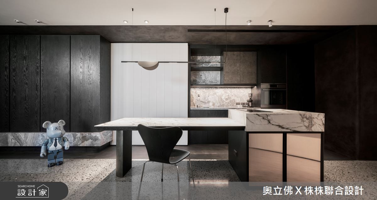 77坪毛胚屋＿現代風餐廳中島案例圖片＿奧立佛x 株株聯合設計＿奧立佛x 株株_國王一號院｜高雄自宅之11