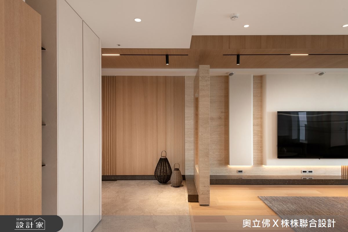 116坪毛胚屋＿解構侘寂風玄關客廳案例圖片＿奧立佛x 株株聯合設計＿奧立佛x 株株_遠雄THE ONE｜高雄S宅之5