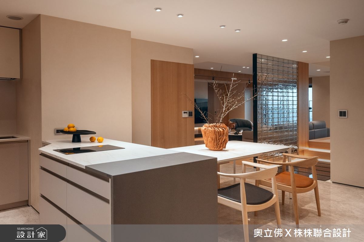 116坪毛胚屋＿解構侘寂風客廳餐廳案例圖片＿奧立佛x 株株聯合設計＿奧立佛x 株株_遠雄THE ONE｜高雄S宅之17