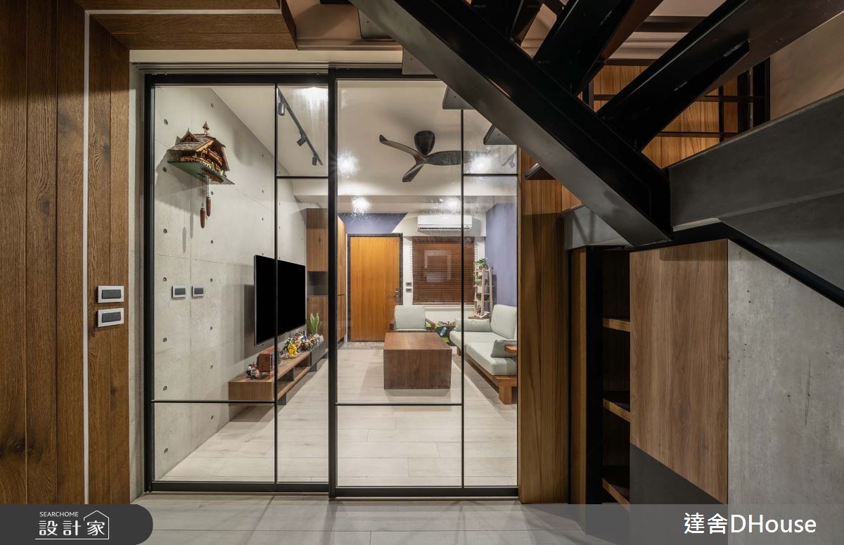 老屋(50年以上)＿混搭風客廳樓梯案例圖片＿達舍創研所＿達舍_起點。スタート之12
