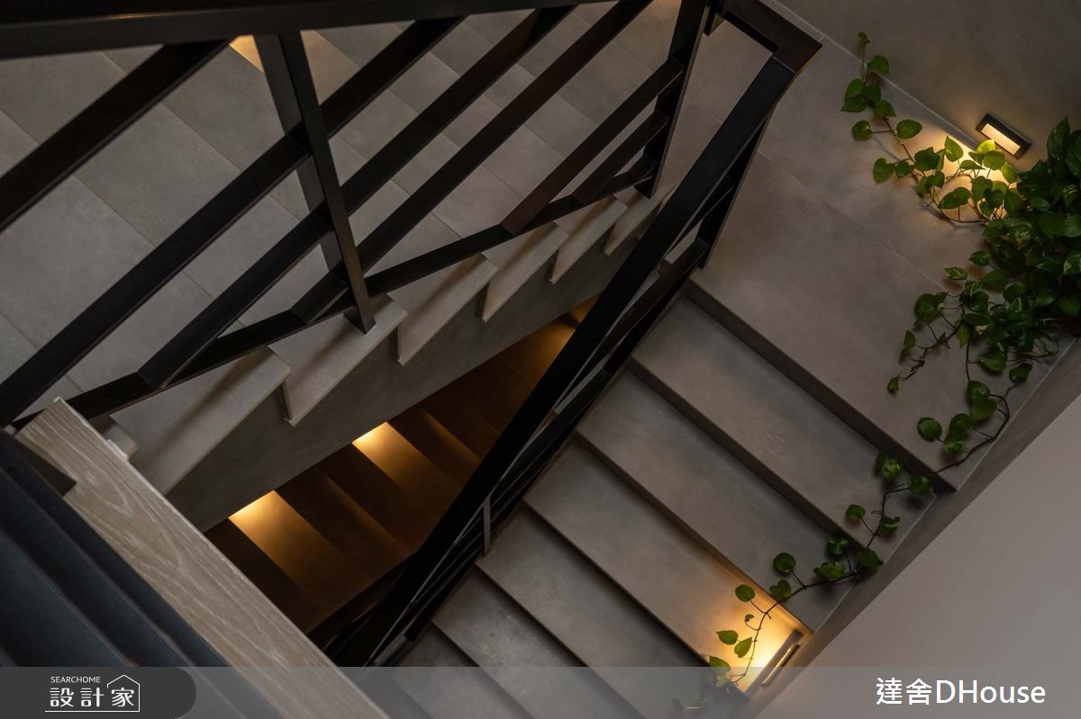 老屋(50年以上)＿混搭風樓梯案例圖片＿達舍創研所＿達舍_起點。スタート之39
