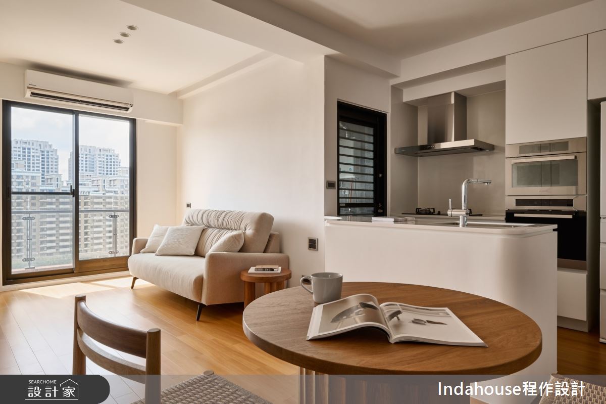 15坪老屋(16~30年)＿現代風客廳餐廳廚房中島案例圖片＿Indahouse程作設計＿程作_【Residence】No.003 Lin House / Hsinchui之11