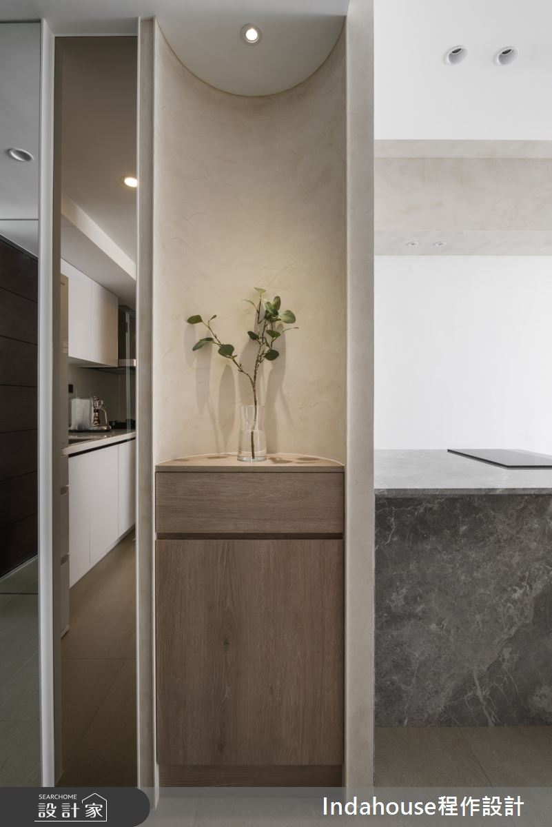 新成屋(5年以下)＿現代風玄關中島案例圖片＿Indahouse程作設計＿程作_【Residence】No.004 Lin House / Miaoli之4