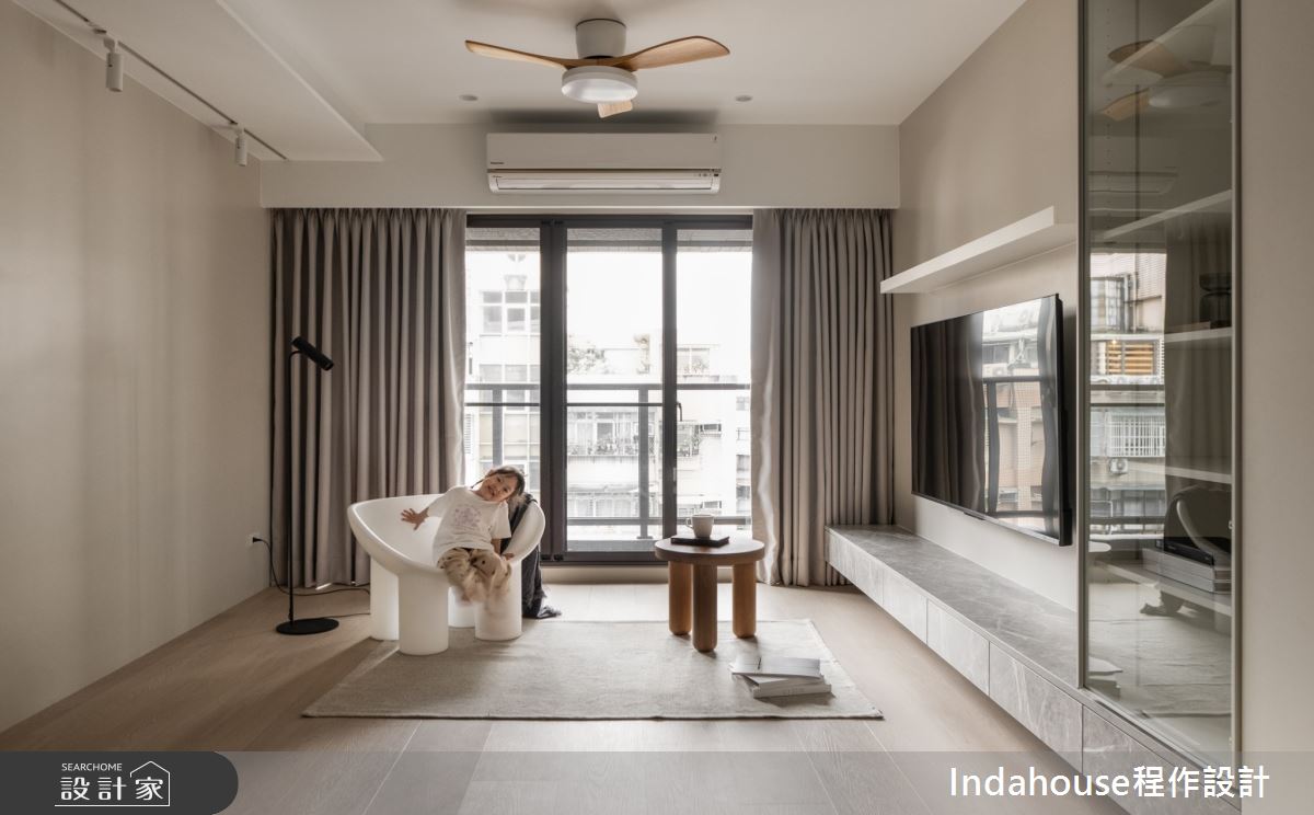 25坪新成屋(5年以下)＿簡約風客廳案例圖片＿Indahouse程作設計＿程作_【Residence】No.007 Wang House / New Taipei之4