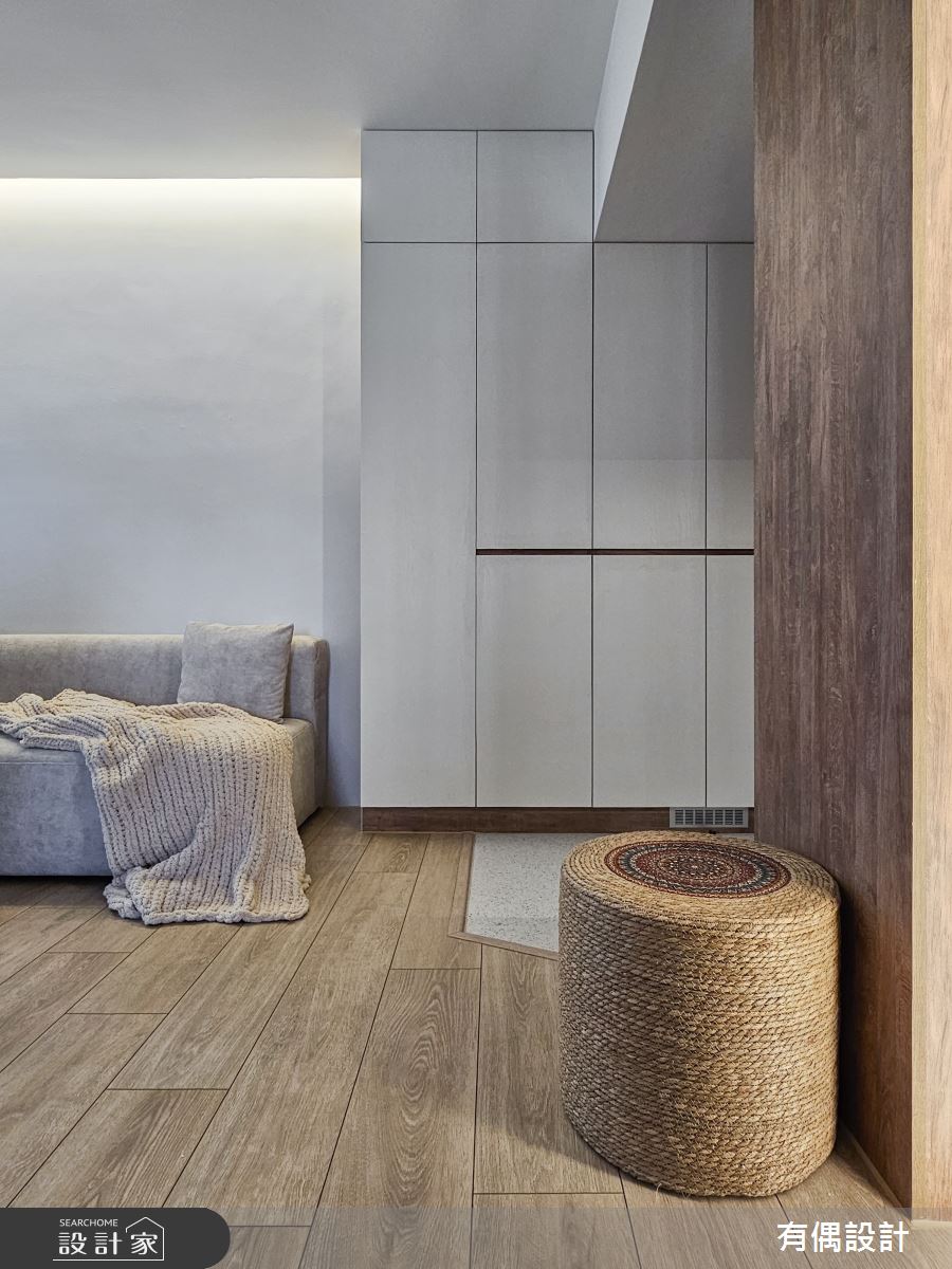 19坪新成屋(5年以下)＿混搭風玄關客廳案例圖片＿有偶室內裝修股份有限公司＿有偶_柔光暖舍之4
