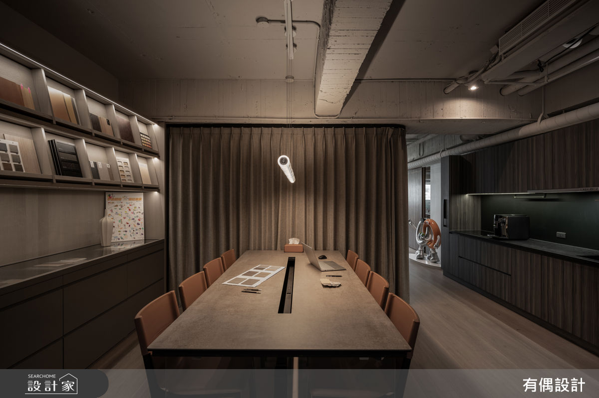 70坪老屋(41~50年)＿解構主義風商業空間案例圖片＿有偶室內裝修股份有限公司＿有偶_解構之1