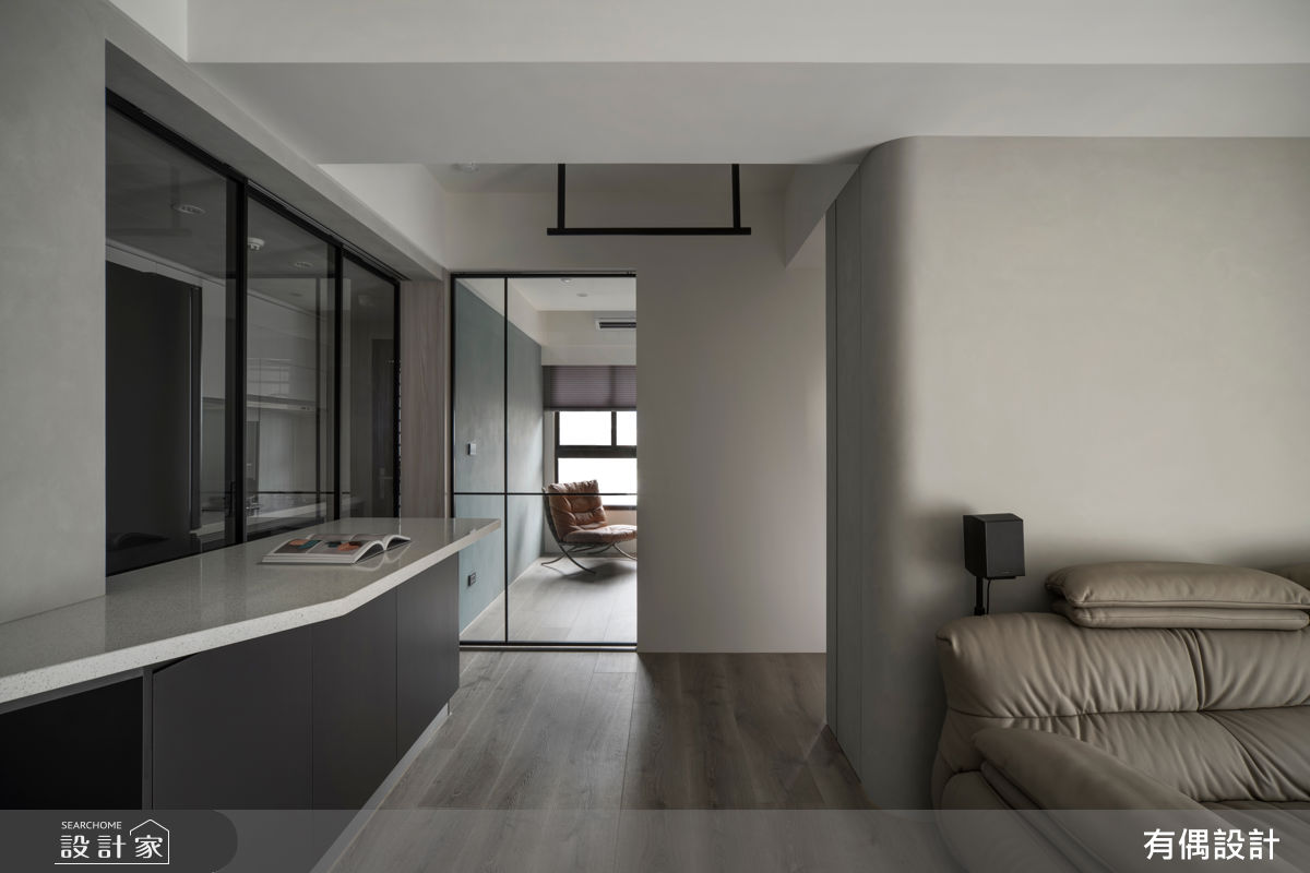 16坪中古屋(5~15年)＿現代混搭風客廳餐廳書房案例圖片＿有偶室內裝修股份有限公司＿有偶_闇序之11
