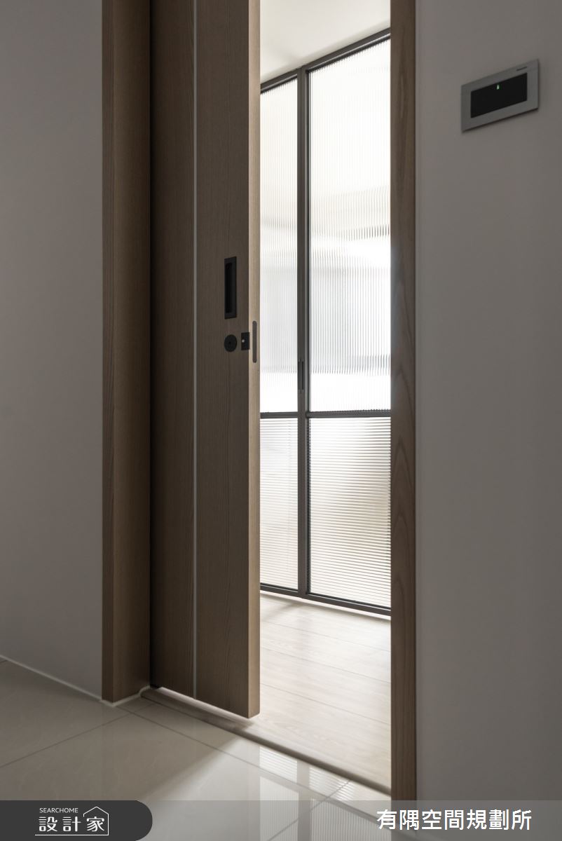 36坪新成屋(5年以下)＿現代簡約風更衣間案例圖片＿有隅空間規劃所＿有隅_23.​Jesse's home之37