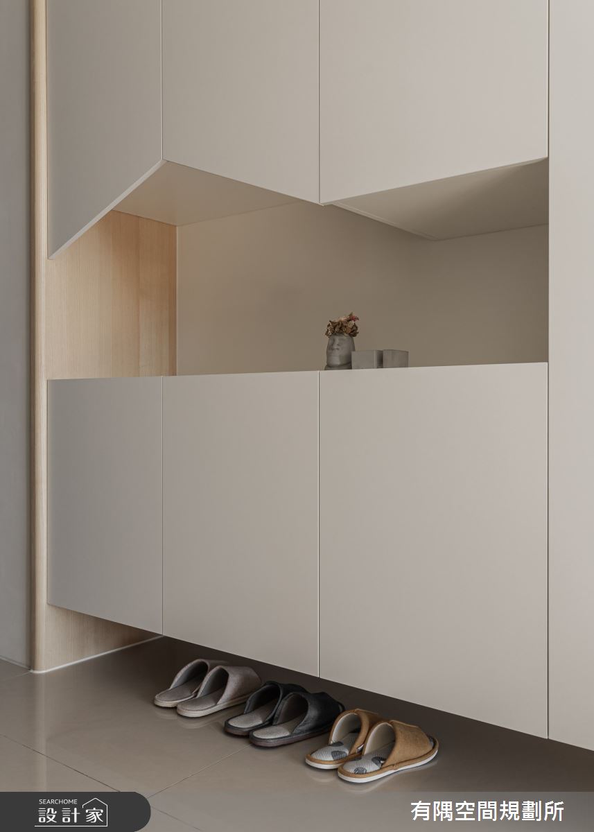 39坪新成屋(5年以下)＿簡約風玄關案例圖片＿有隅空間規劃所＿有隅_25.仨仨之3