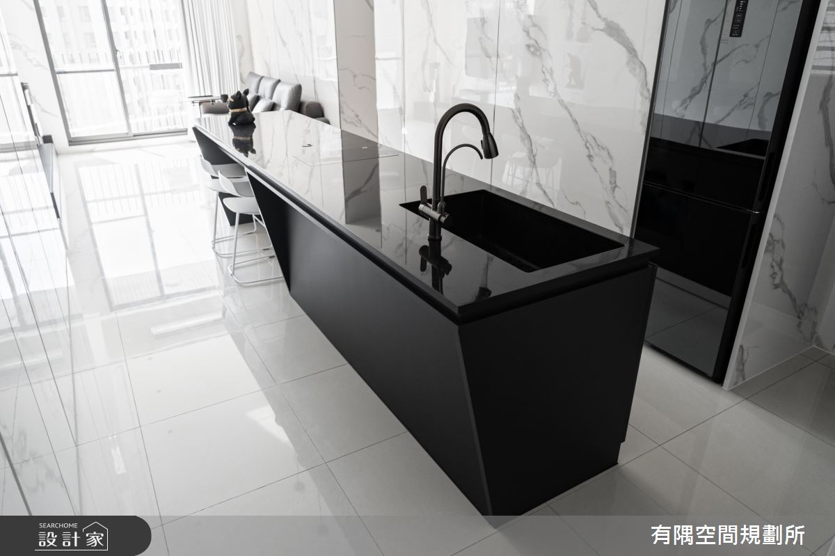 37坪預售屋＿現代風餐廳中島案例圖片＿有隅空間規劃所＿有隅_45.KAWA之4