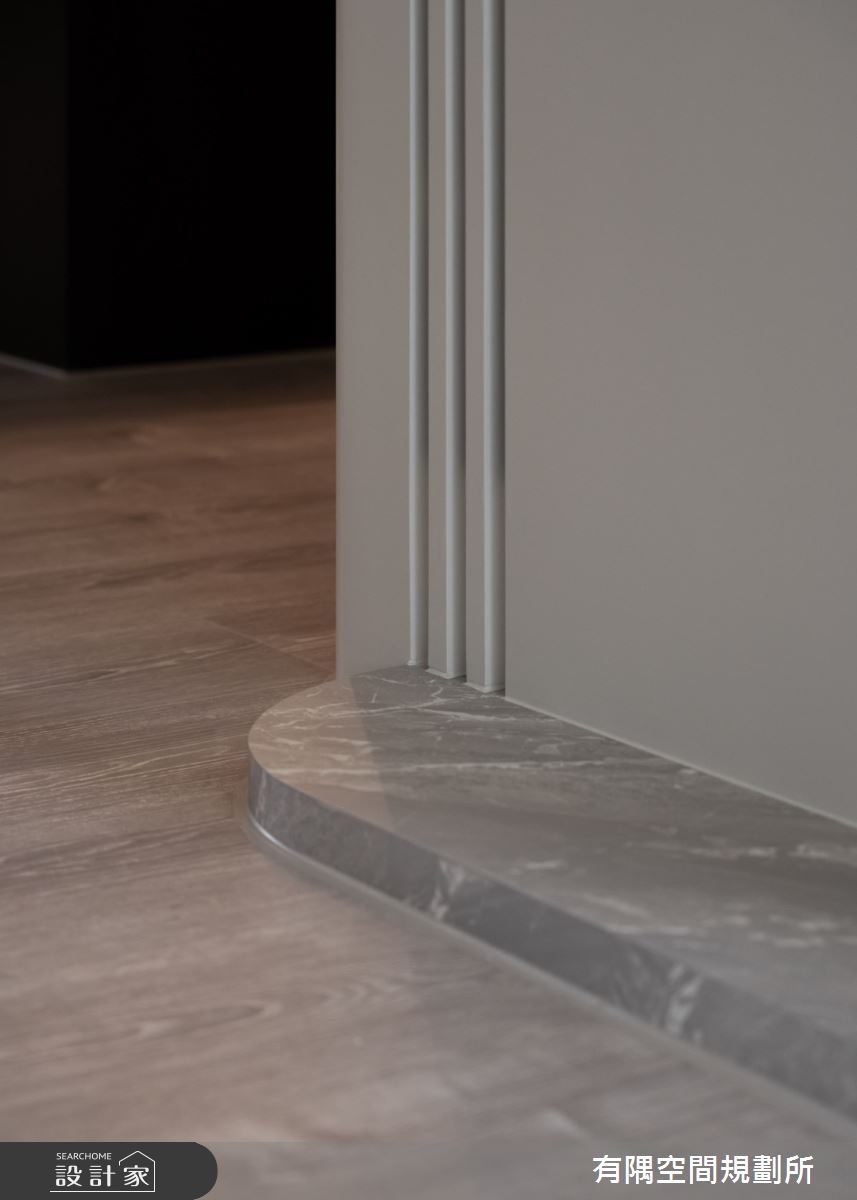 45坪新古屋(10年以下)＿現代風客廳案例圖片＿有隅空間規劃所＿有隅_55.日光樹之7