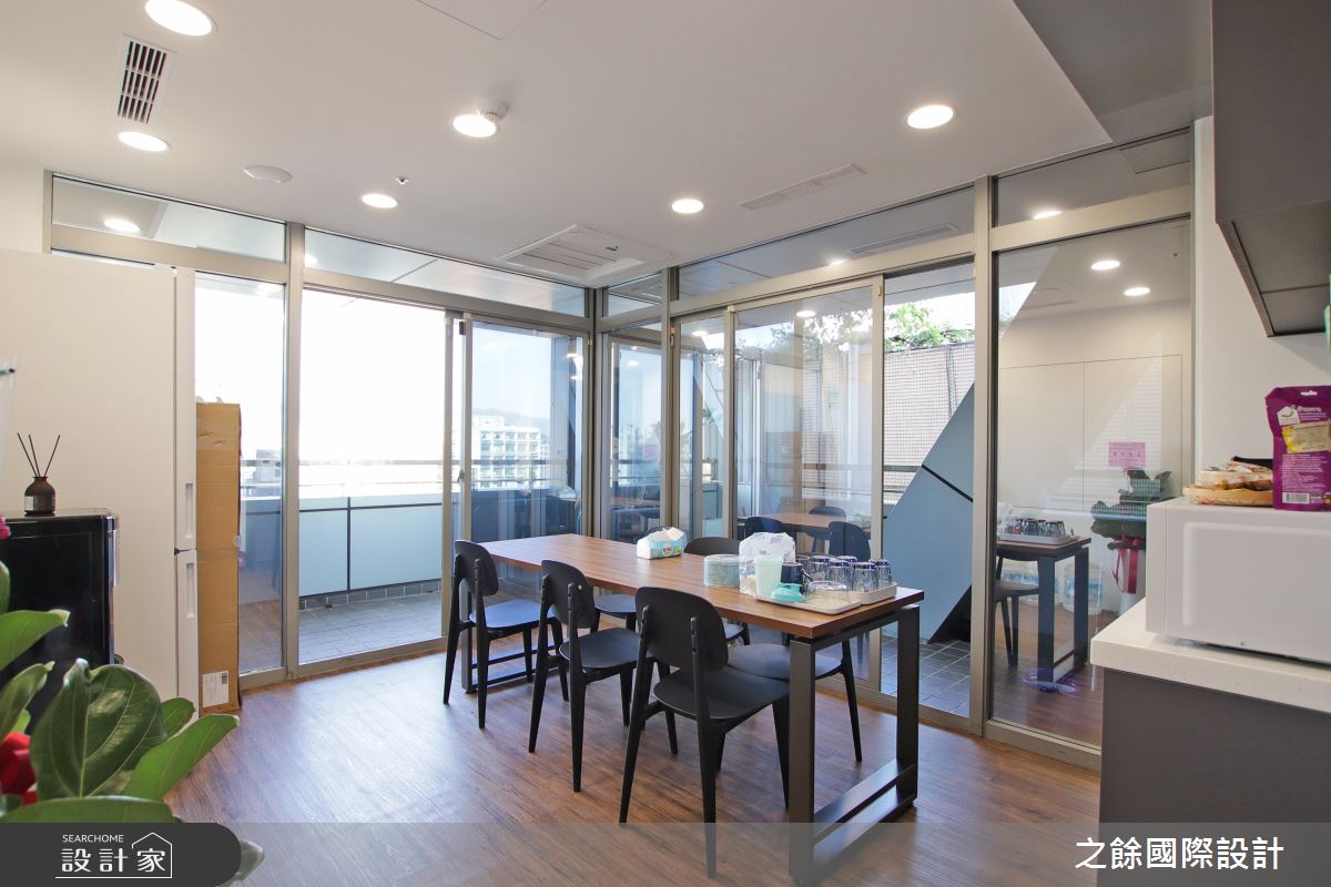 100坪老屋(31~40年)＿現代風商業空間案例圖片＿之餘國際設計＿之餘_百年靈 新光前瞻金融大樓之10