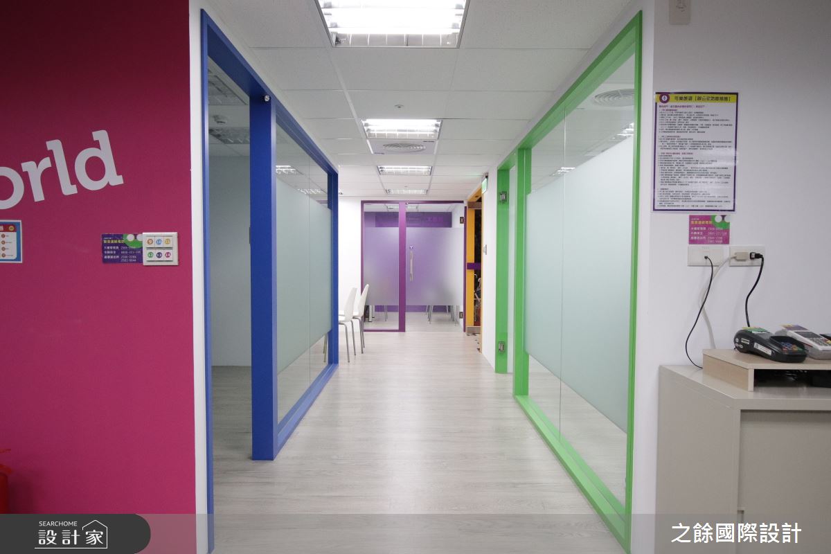 30坪老屋(31~40年)＿現代風商業空間案例圖片＿之餘國際設計＿之餘_可樂旅遊 長春辦公室之9