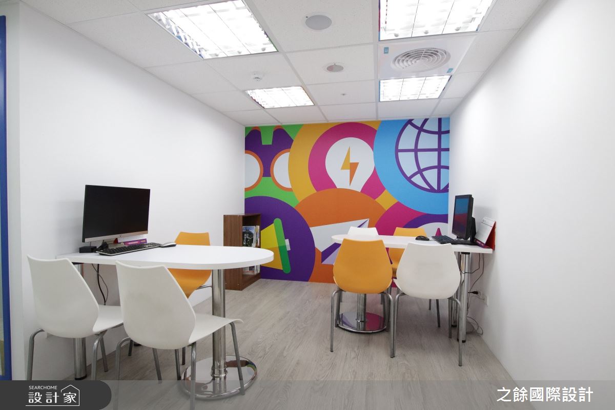 30坪老屋(31~40年)＿現代風商業空間案例圖片＿之餘國際設計＿之餘_可樂旅遊 長春辦公室之26