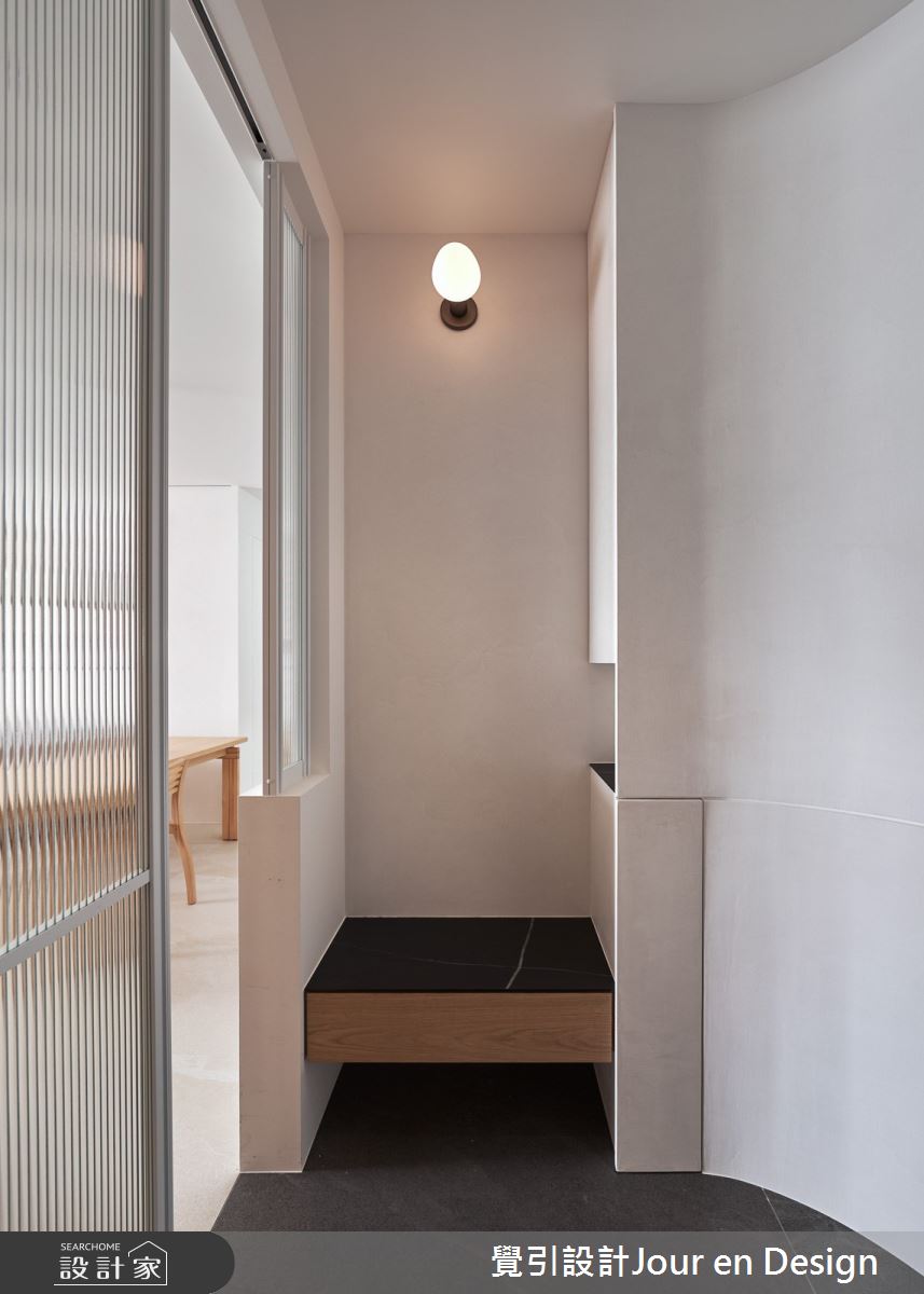 32坪新成屋(5年以下)＿現代風玄關案例圖片＿覺引設計Jour en Design＿覺引_台南_愛書人天堂的住所之3
