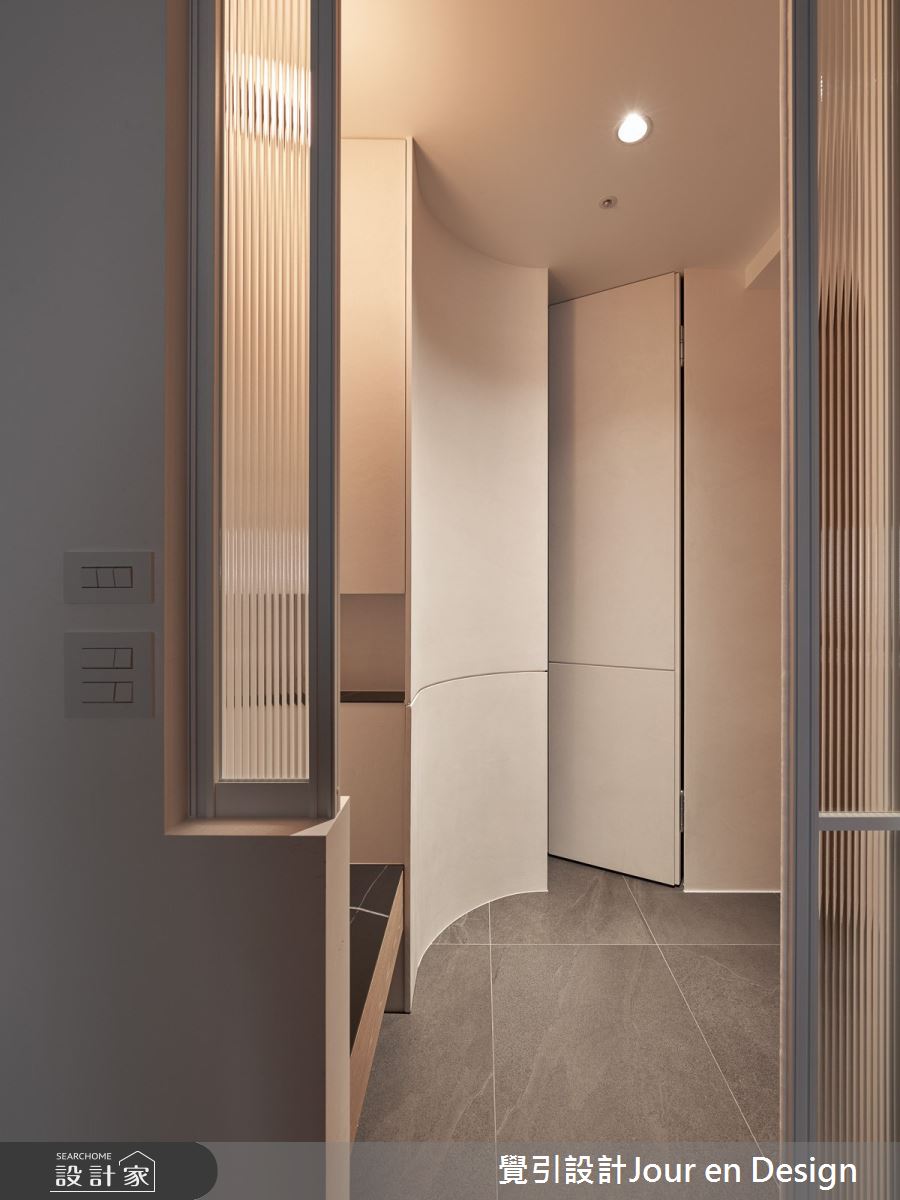 32坪新成屋(5年以下)＿現代風玄關案例圖片＿覺引設計Jour en Design＿覺引_台南_愛書人天堂的住所之4