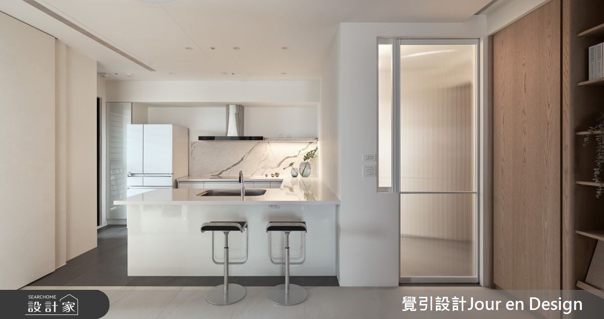 32坪新成屋(5年以下)＿現代風廚房中島案例圖片＿覺引設計Jour en Design＿覺引_台南_愛書人天堂的住所之26