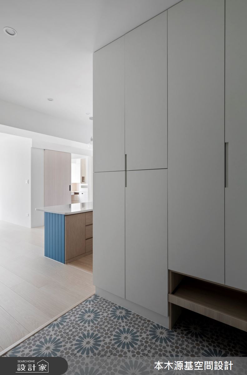 21坪老屋(41~50年)＿現代風玄關案例圖片＿本木源基空間設計＿本木源基_收納的極致之2