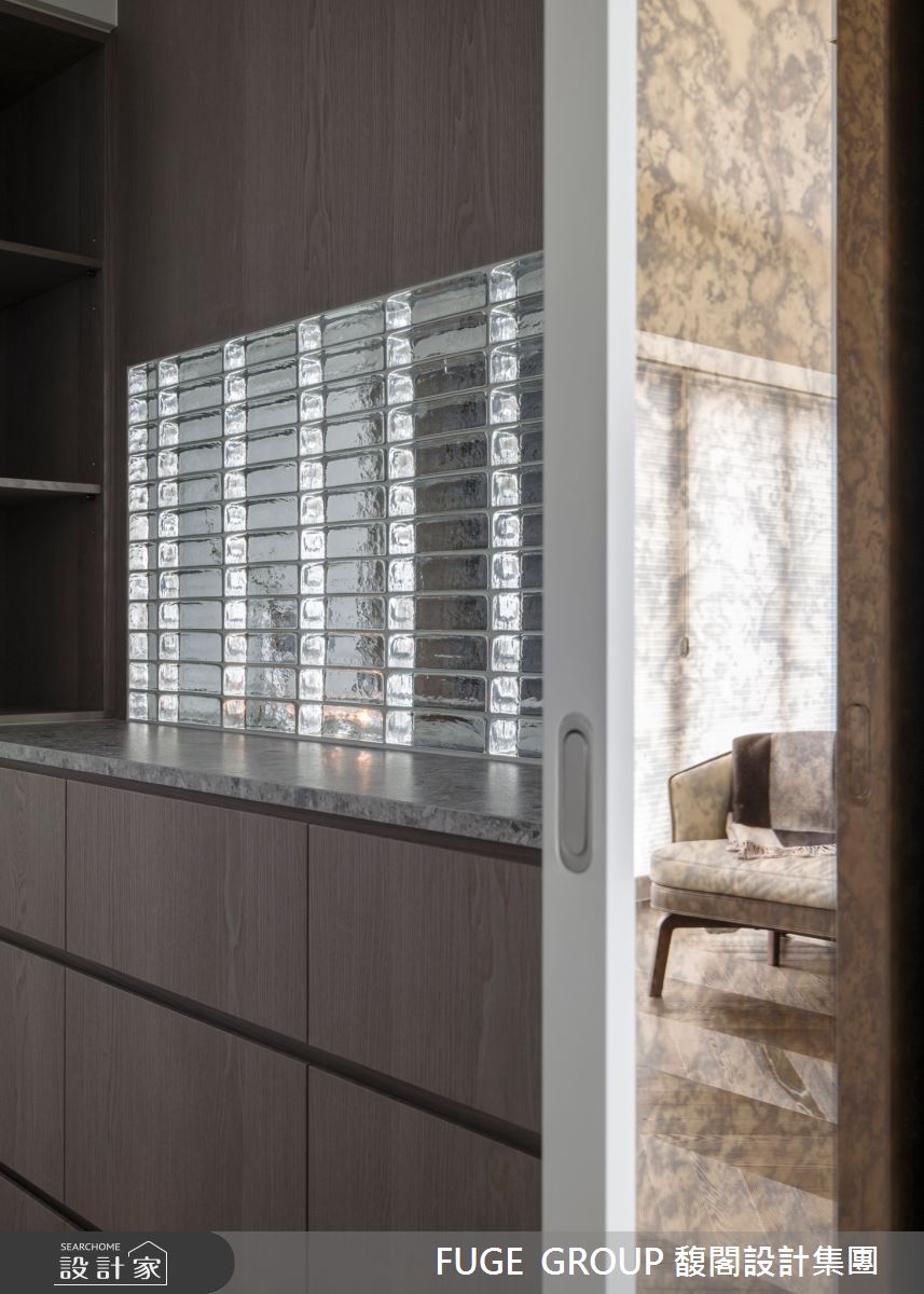 23坪中古屋(5~15年)＿飯店風玄關案例圖片＿FUGE GROUP 馥閣設計集團＿馥閣_品味人生Taste of Life之23