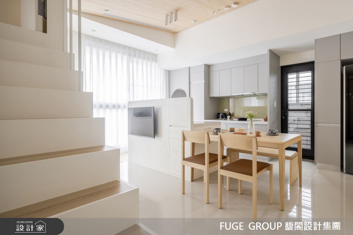 預售屋＿北歐風客廳餐廳廚房樓梯中島案例圖片＿FUGE GROUP 馥閣設計集團＿馥閣_Steps for the Future（ft. #哈囉兔兔）之10