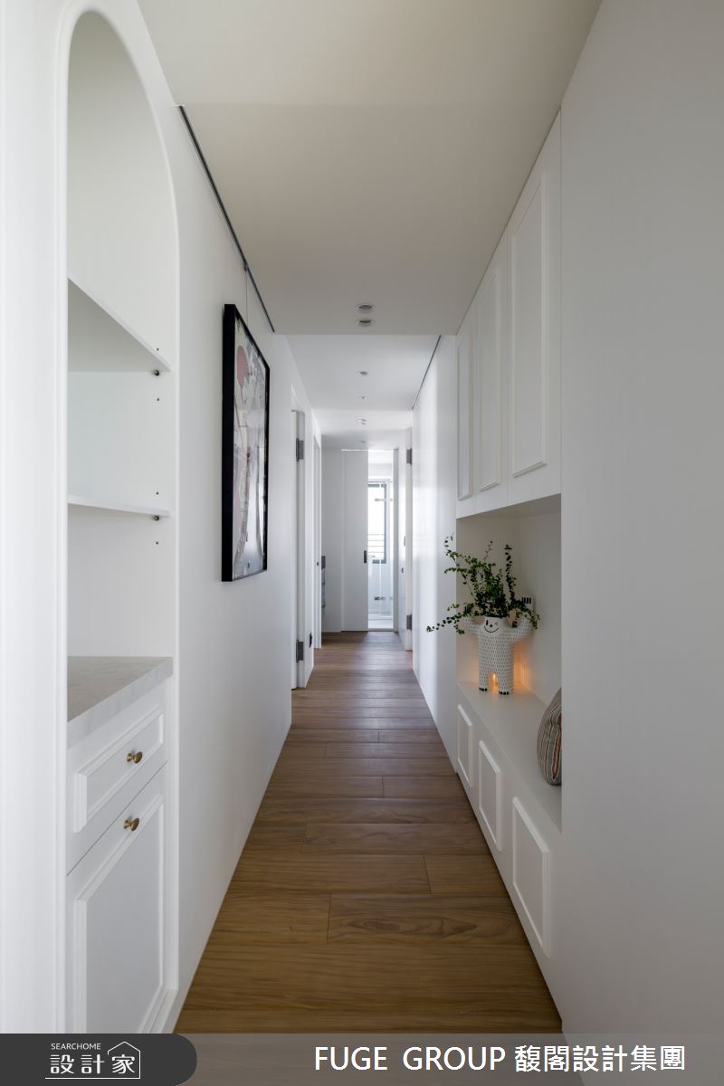 41坪中古屋(5~15年)＿美式風走廊案例圖片＿FUGE GROUP 馥閣設計集團＿馥閣_光影中的光陰 Chill White Warmth之19