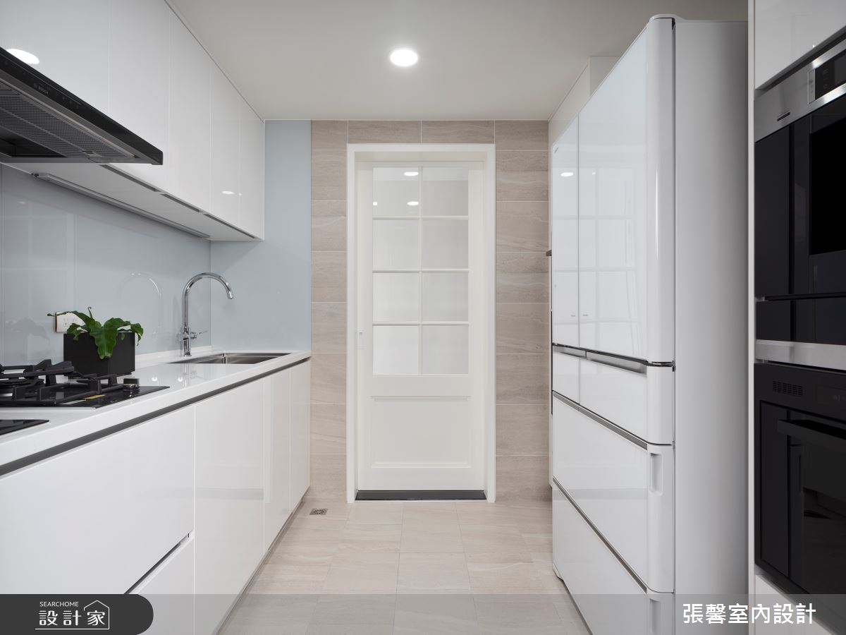 31坪新成屋(5年以下)＿現代風廚房案例圖片＿張馨室內設計/瀚觀室內裝修設計工程有限公司＿張馨_灰金風尚之18