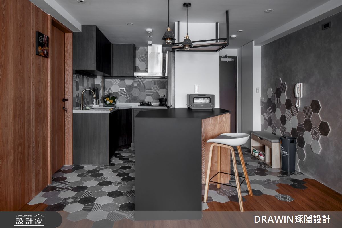 25坪新古屋(10年以下)＿現代風玄關餐廳廚房吧檯中島案例圖片＿琢隱設計DRAWIN DESIGN STUDIO＿琢隱_Peng Residence之2