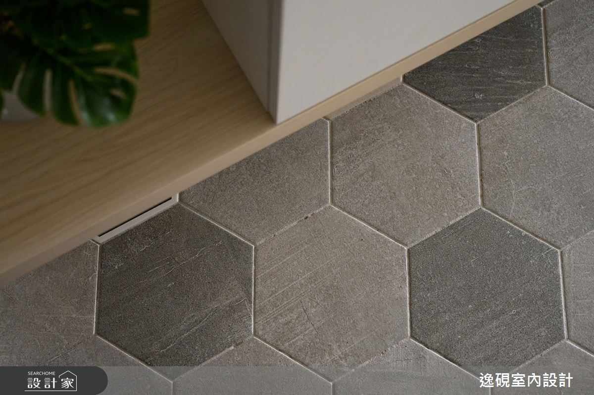 16坪新成屋(5年以下)＿北歐風玄關案例圖片＿逸硯室內設計＿逸硯_02.新竹｜跳格子之3