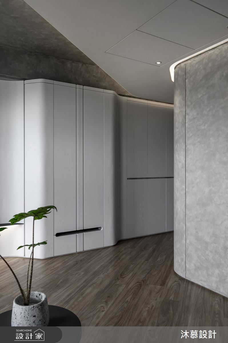 18坪新成屋(5年以下)＿現代風玄關案例圖片＿沐慕室內設計＿沐慕_斜率。延伸 l Slope. Extension之1