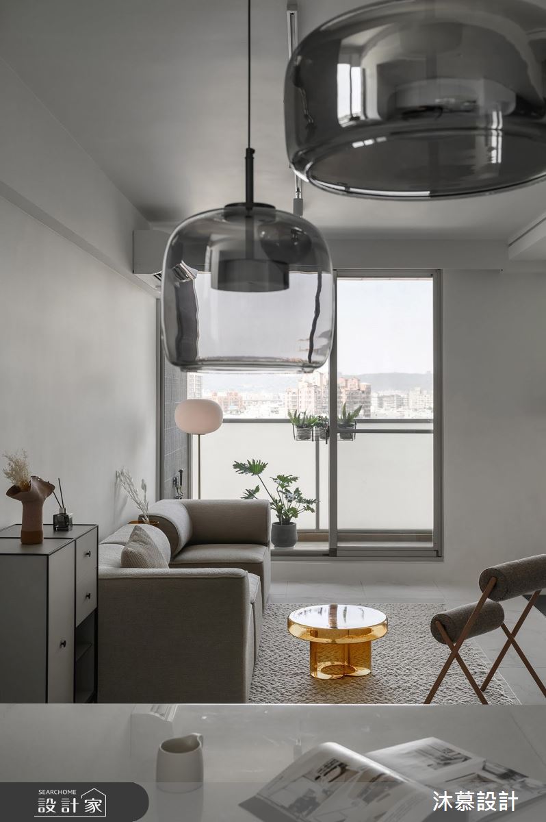 18坪新成屋(5年以下)＿現代風客廳餐廳中島案例圖片＿沐慕室內設計＿沐慕_童年 l Less is more之3