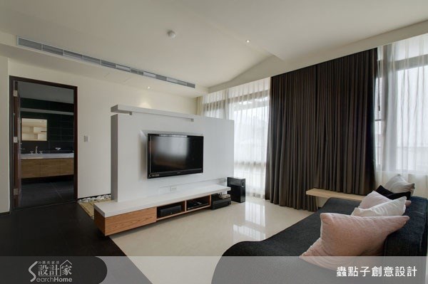 100坪新成屋(5年以下)＿現代風客廳案例圖片＿蟲點子創意設計＿蟲點子_01之7