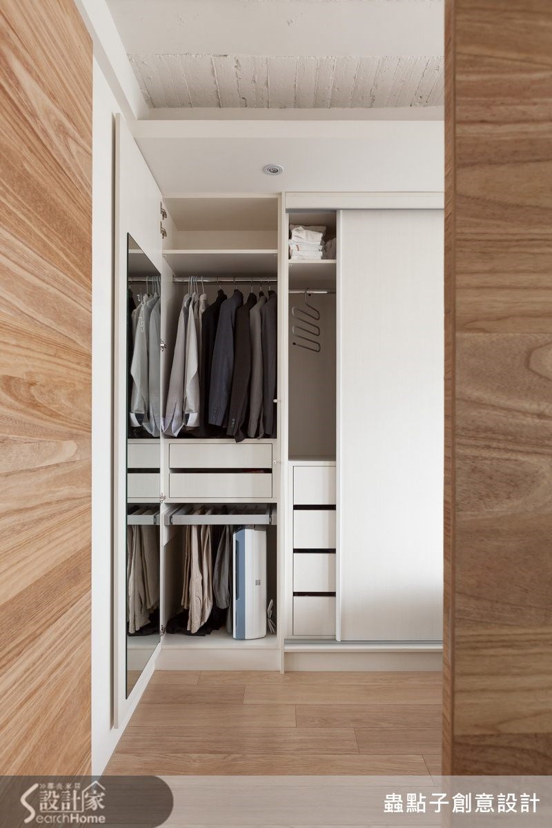 12坪老屋(16~30年)＿工業風更衣間案例圖片＿蟲點子創意設計＿蟲點子_25之24