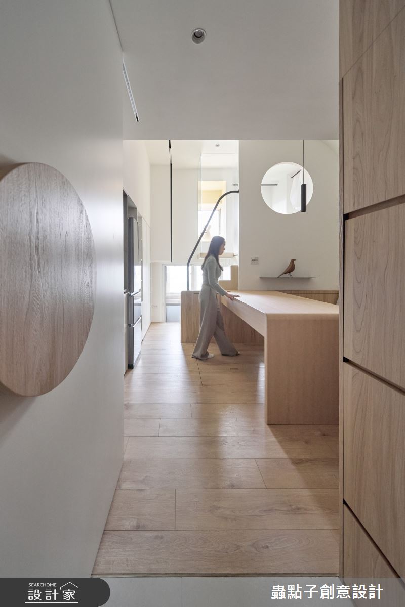 7坪老屋(16~30年)＿簡約風玄關客廳餐廳工作區案例圖片＿蟲點子創意設計＿蟲點子_128之3