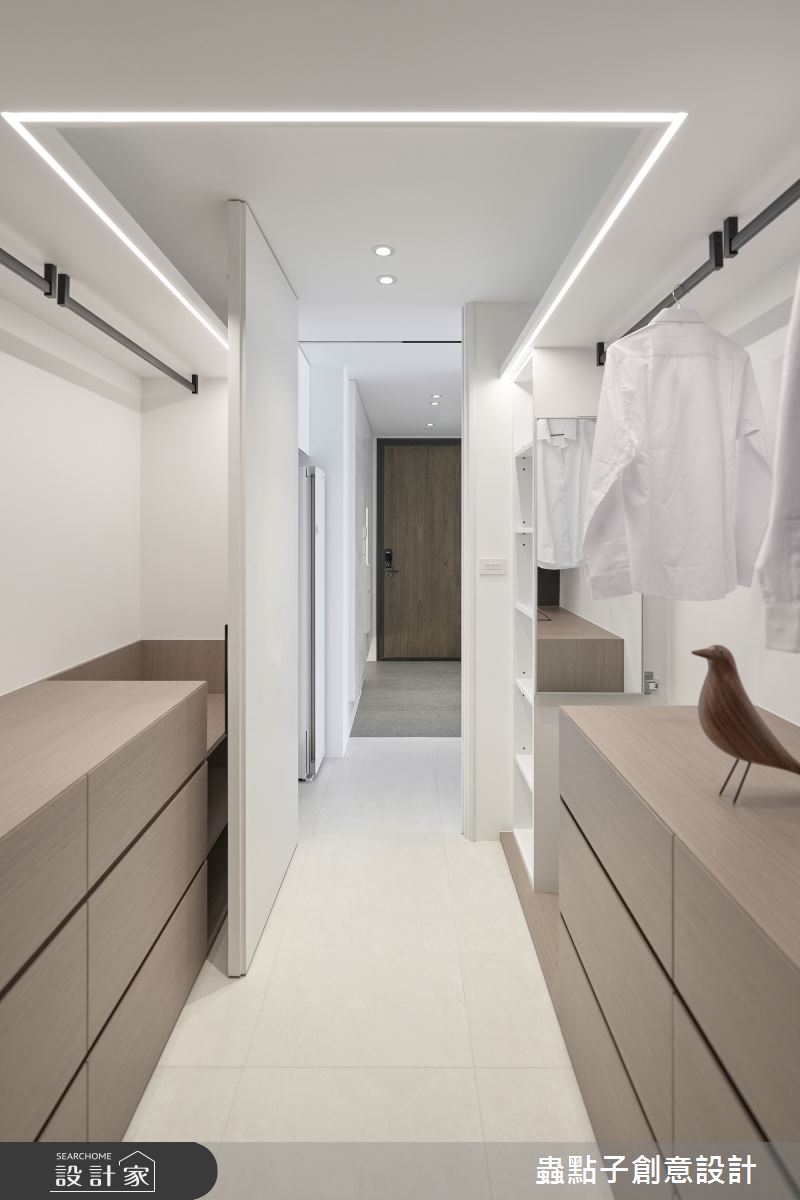 20坪新成屋(5年以下)＿簡約風玄關更衣間儲藏室案例圖片＿蟲點子創意設計＿蟲點子_130之1