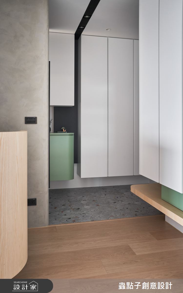 28坪新成屋(5年以下)＿簡約風玄關案例圖片＿蟲點子創意設計＿蟲點子_131之9