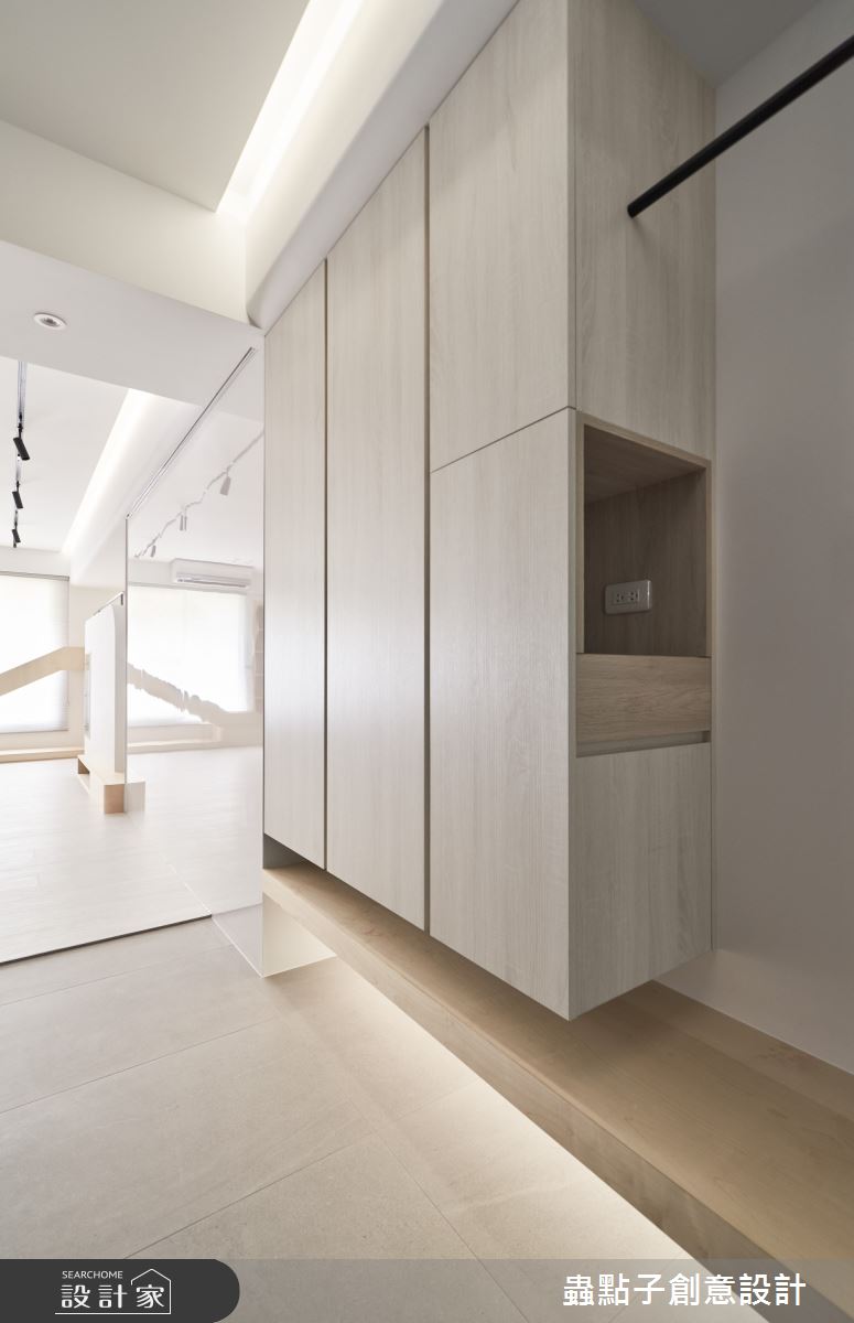 30坪中古屋(5~15年)＿簡約風玄關案例圖片＿蟲點子創意設計＿蟲點子_132之2