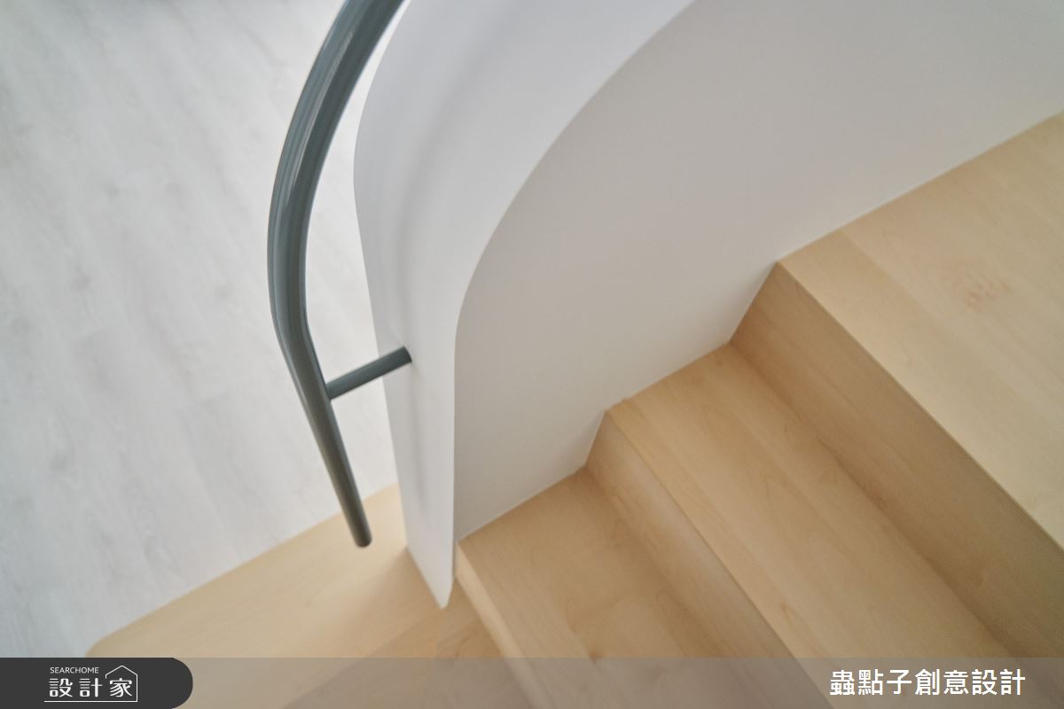 30坪中古屋(5~15年)＿簡約風客廳樓梯案例圖片＿蟲點子創意設計＿蟲點子_132之38